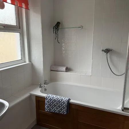 17 Main Street Holiday home *